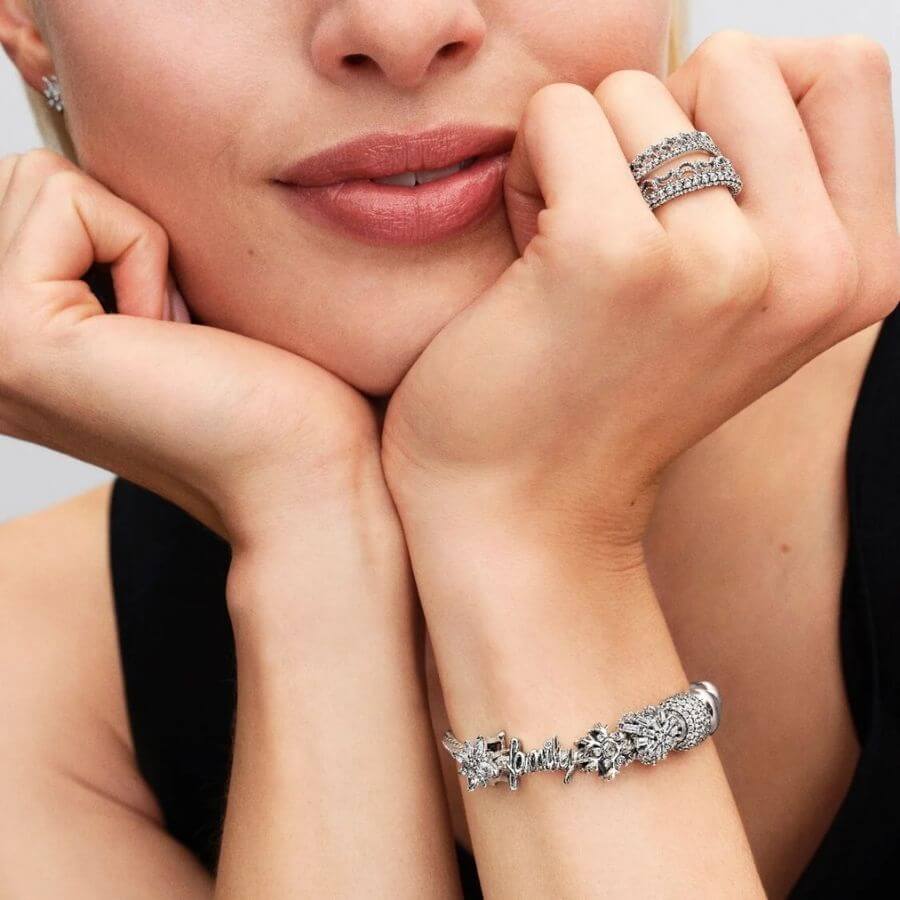 Pandora Sydän Charm Hela 794240C01