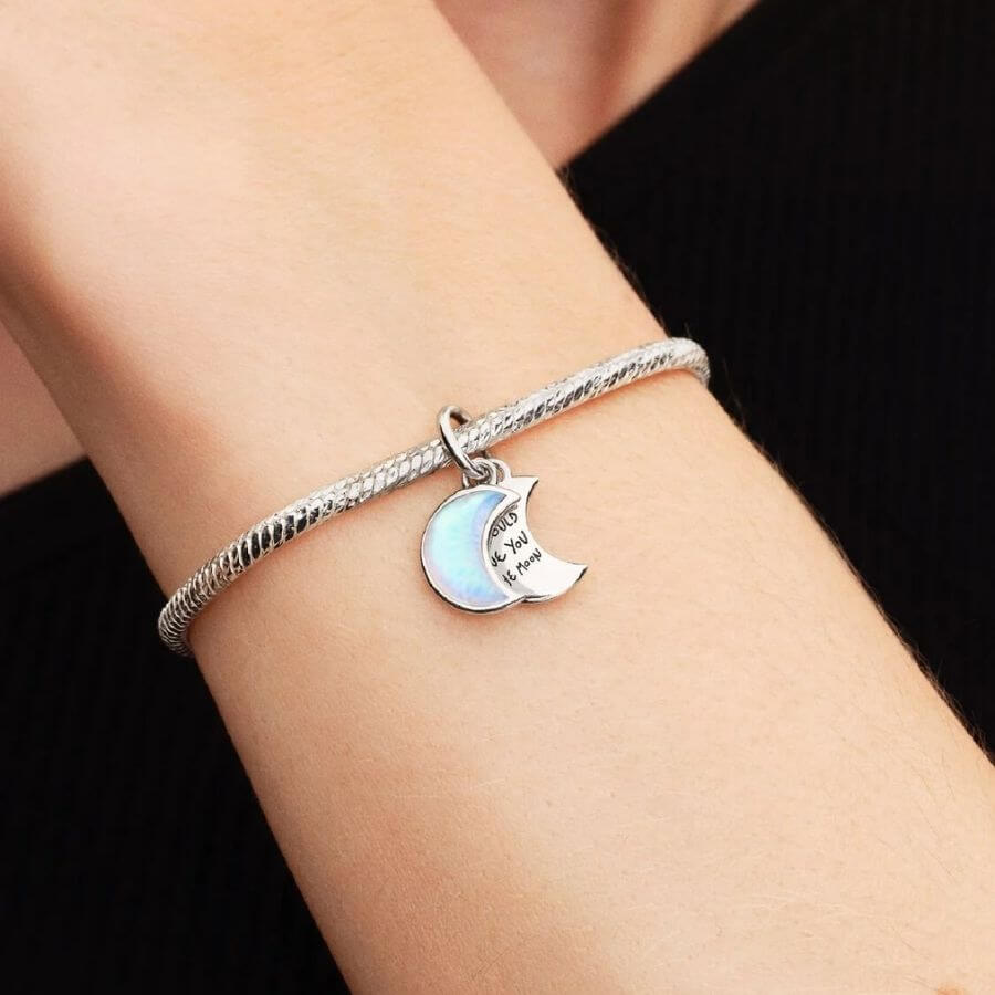 Pandora Puolikuu Charm Hela 794272C01