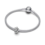 Pandora Ikuisuus Solmu Charm Hela 793755C00
