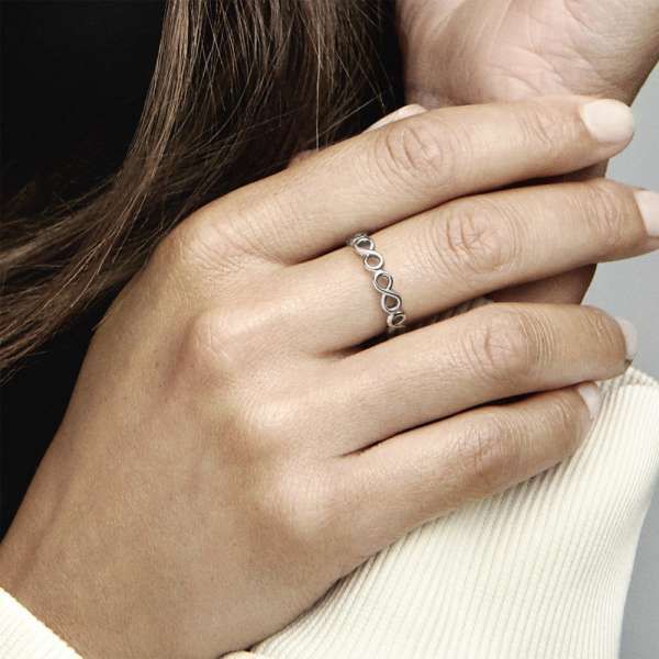 Pandora Infinite Shine Sormus 190994