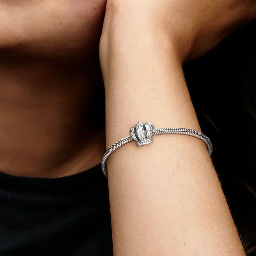 Pandora Kruunu Charm Hela 790930