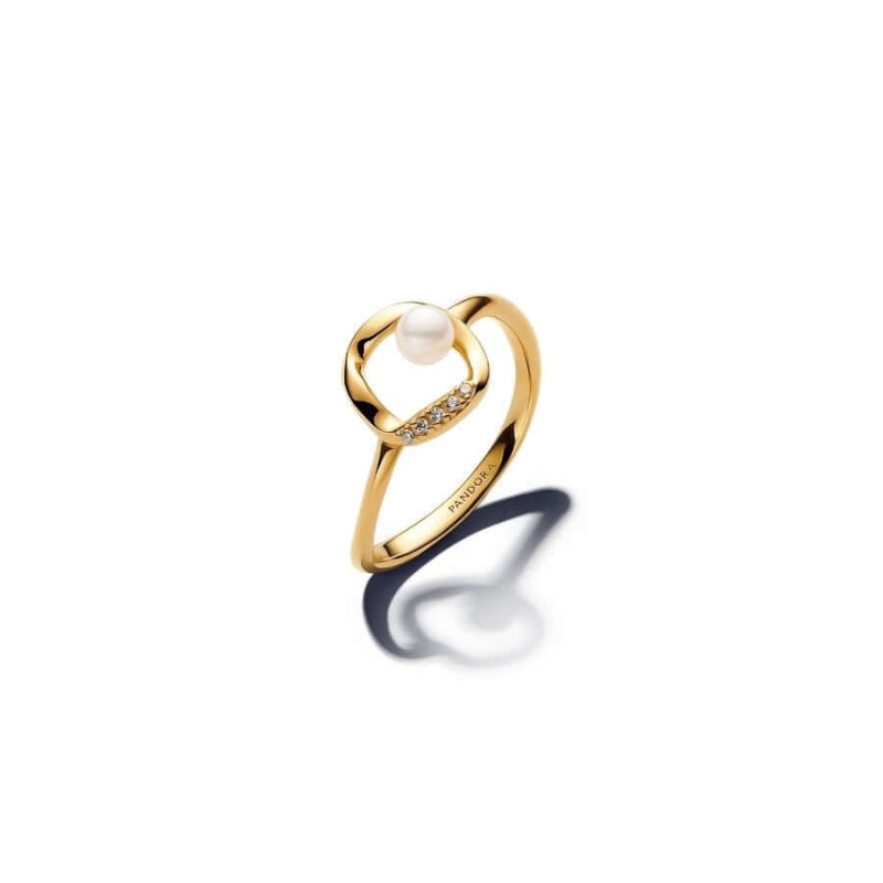 Pandora Organically Shaped Helmi Sormus 163831C01