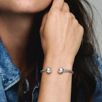 Pandora Moments Silver Open Bangle rannekoru 596477
