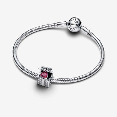 Pandora Sparkling Lahjapaketti Charm Hela 793603C01