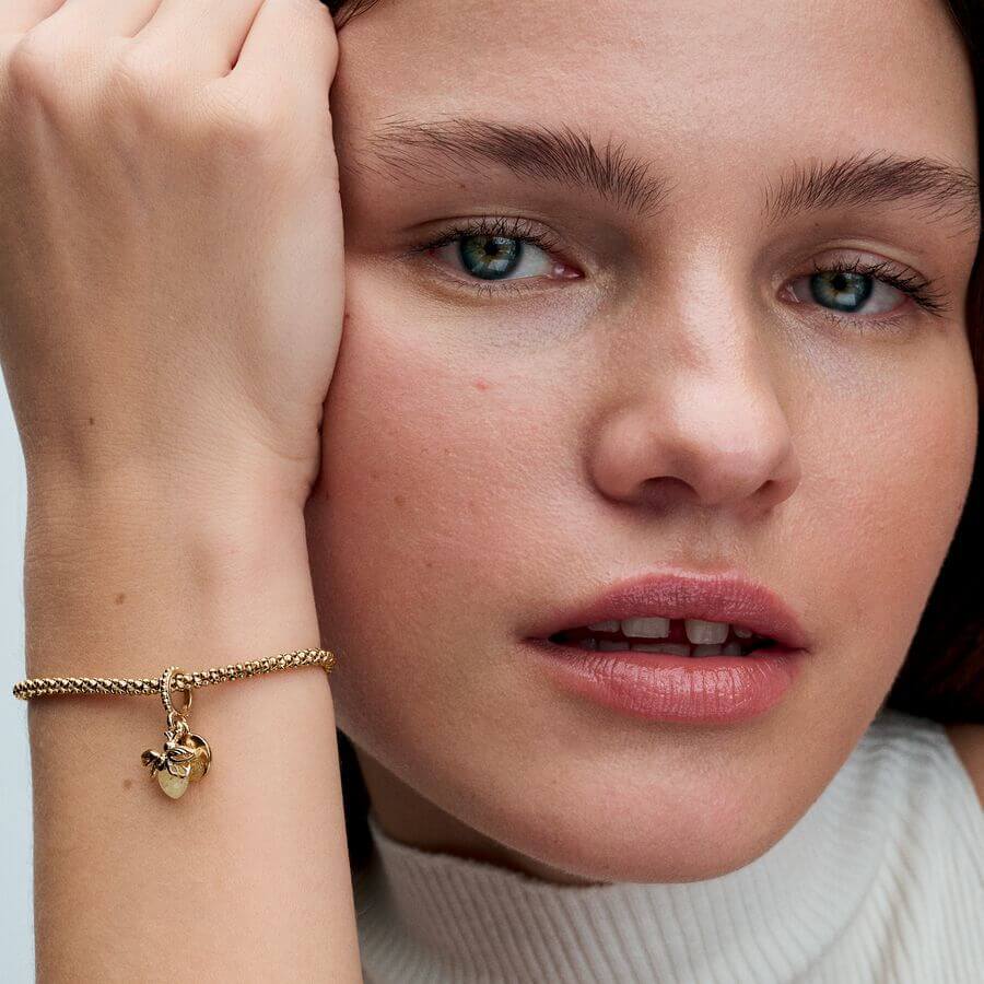 Pandora Tulikärpänen Charm Hela 769352c01