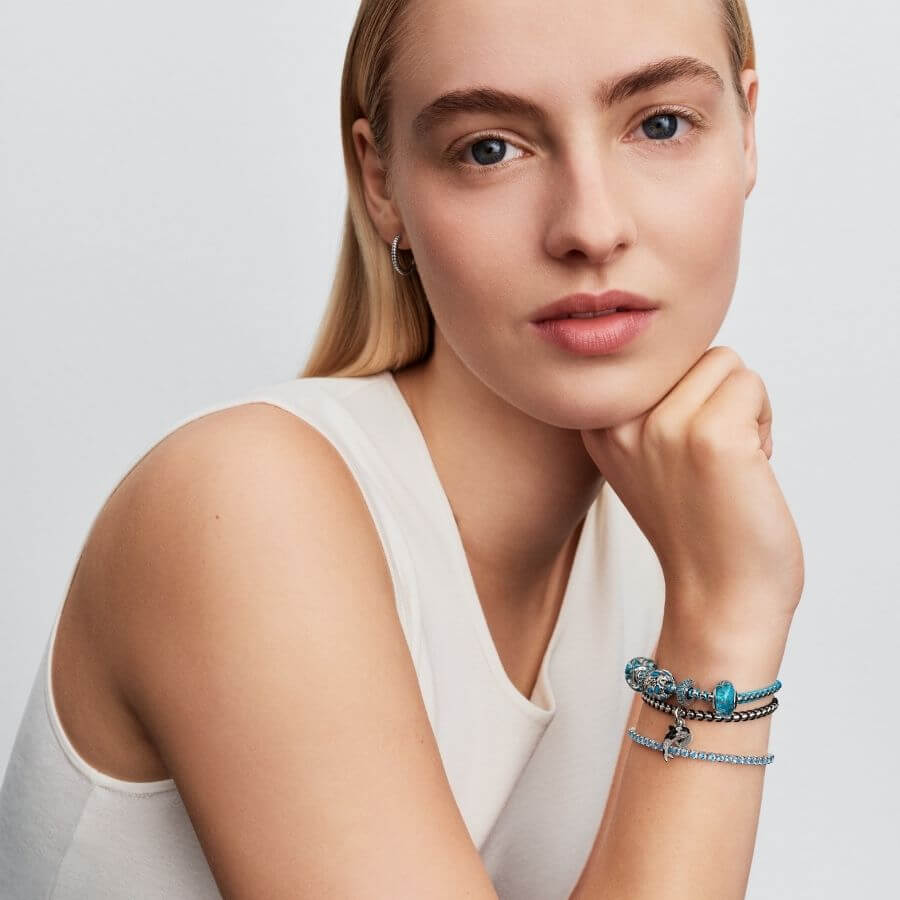 Pandora Jäänsininen Charm Hela 791359C01