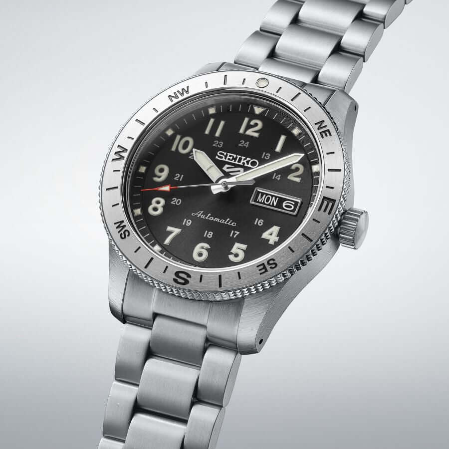 Seiko 5 Sports Field Series Rannekello HDB006K1