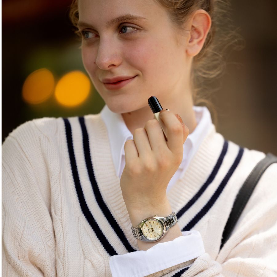 Seiko 5 Sports SNXS naisten rannekello SRE023K1