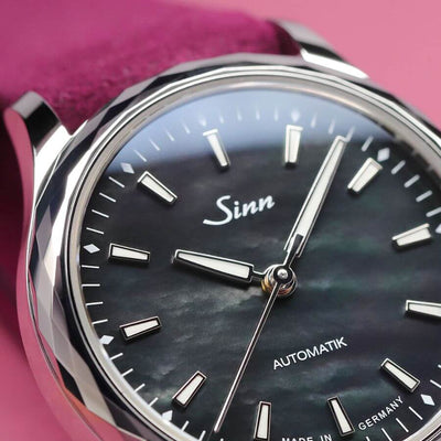 Sinn 534 Mother-of-Pearl S Naisten kello 534.010