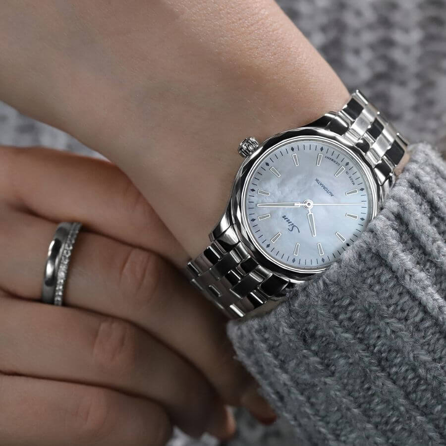 Sinn 534 Mother-of-Pearl W Naisten kello 534.011