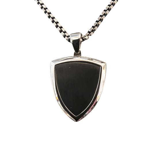 Bosie teräskaulakoru riipuksella