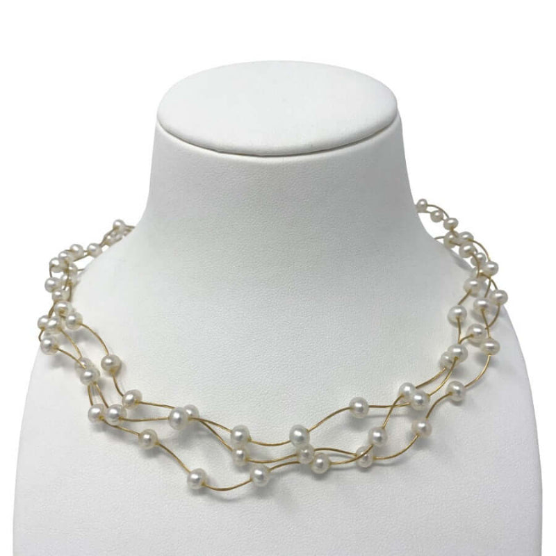 14 karaatin kultainen helmikaulakoru