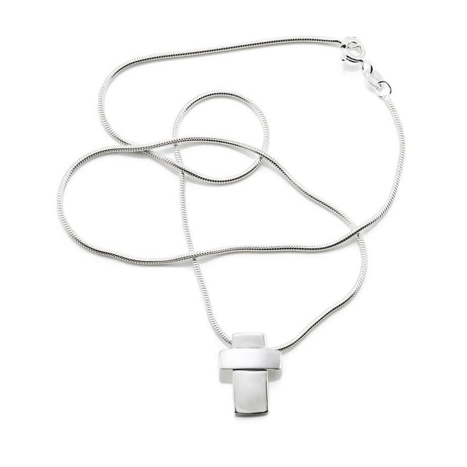 Efva Attling Cross pendant kaulakoru