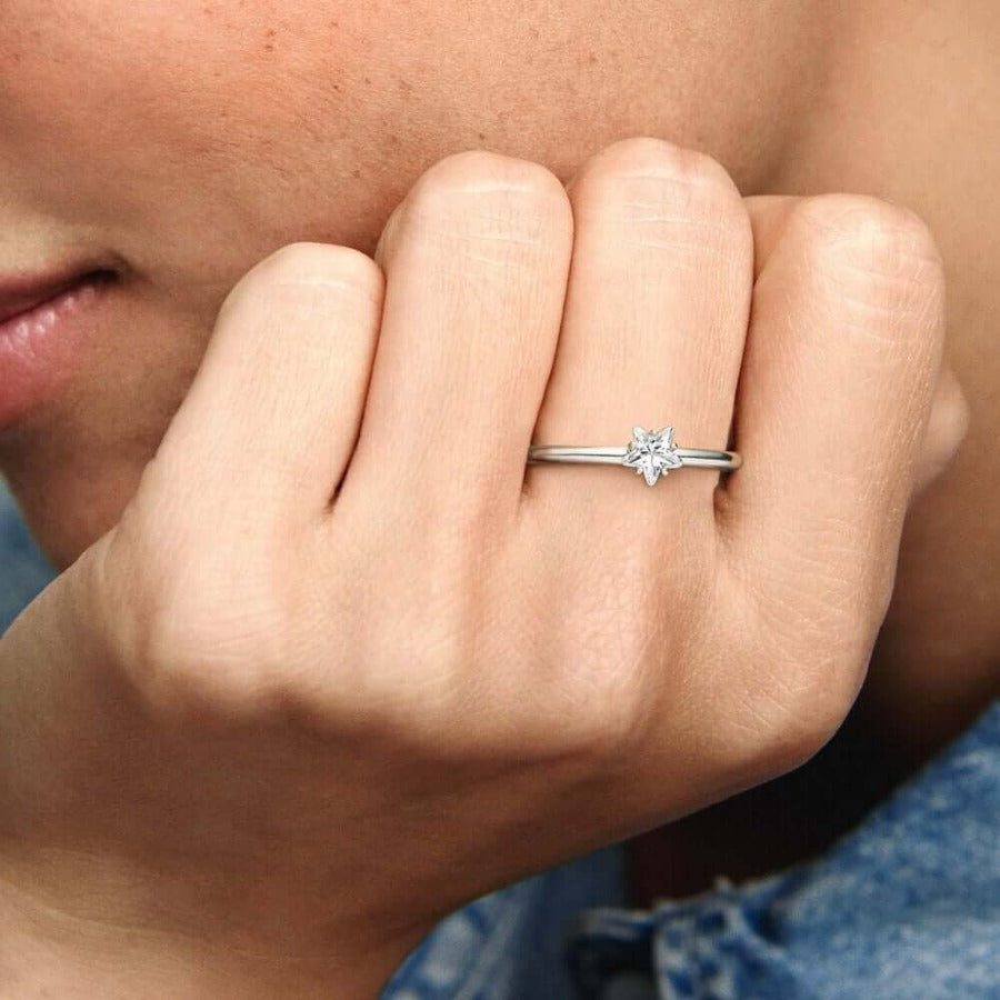 Pandora Celestial Sparkling Star Solitaire Sormus 190026C01
