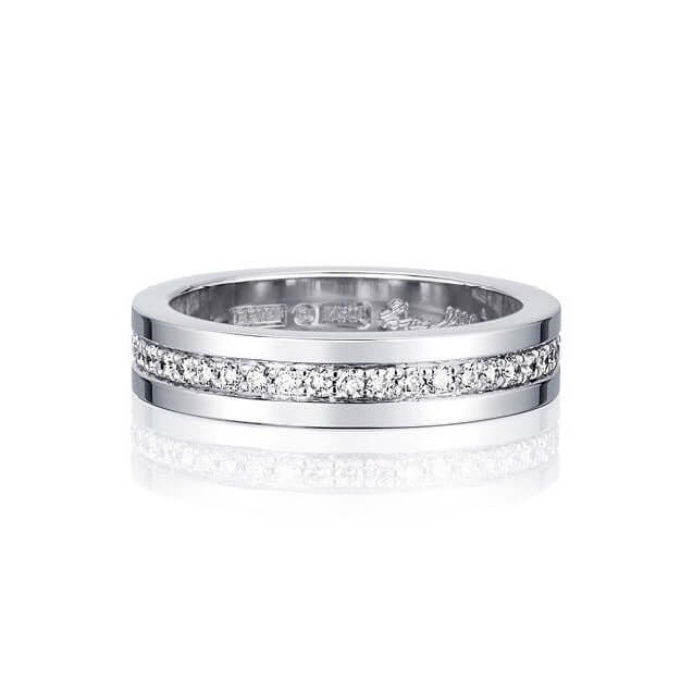 Efva Attling 4½ & Stars Ring timanttisormus 13-101-01104