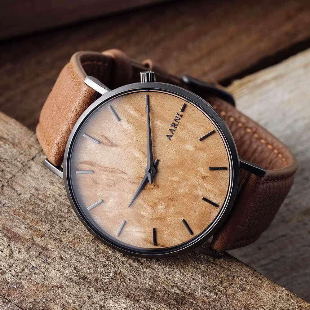 Aarni Tundra puinen kello