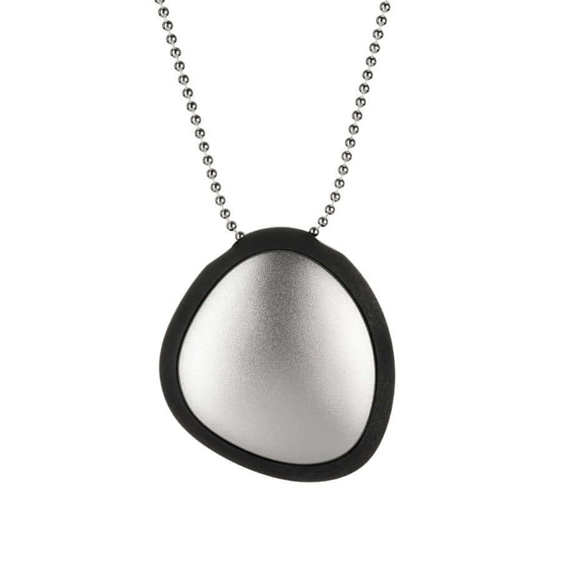 Lumoava Awario Gem metalliketjulla