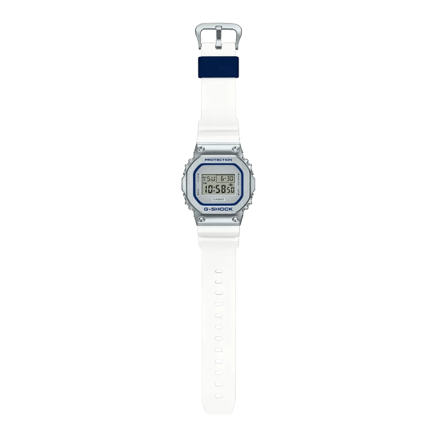 casio_g_shock_valkoinen