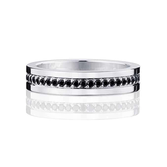 Efva Attling 4½ & Black Stars Ring timanttisormus