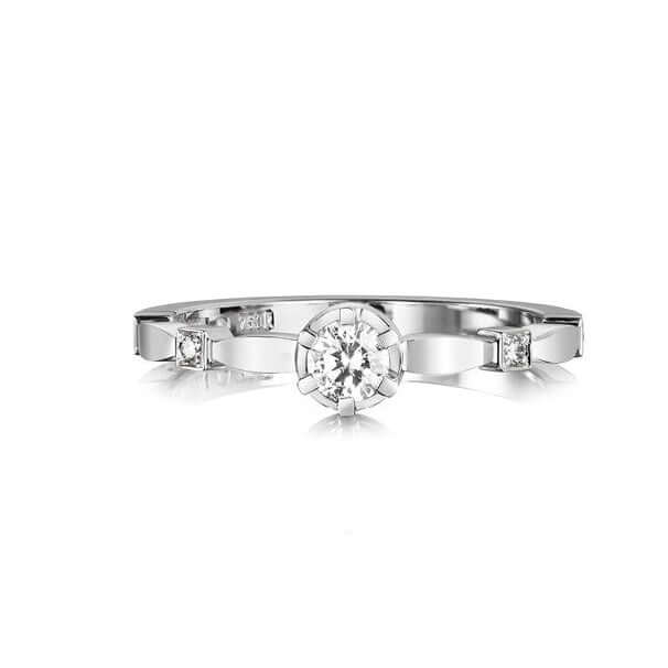 Efva Attling Forget Me Not Star Ring timanttisormus