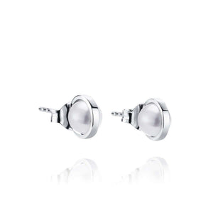 Efva Attling Little Day Pearl valkokultakorvakorut 12-102-00593