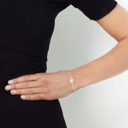 Efva Attling Mini Peace Bracelet -rannekoru - Salkari