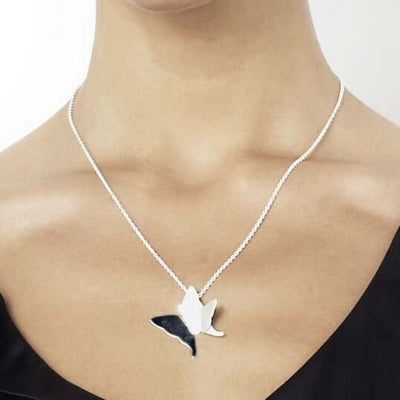 Efva Attling Miss Butterfly Pendant kaulakoru - Salkari