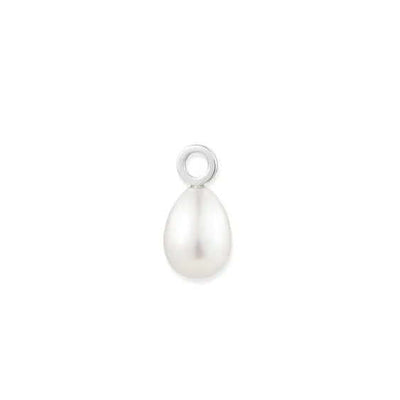 Efva Attling Pearl Charm hela