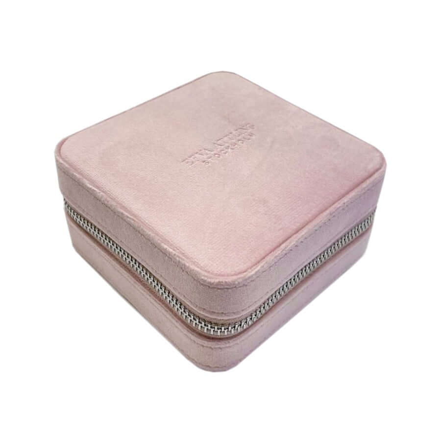 Efva_Attling_korurasia_pinkki