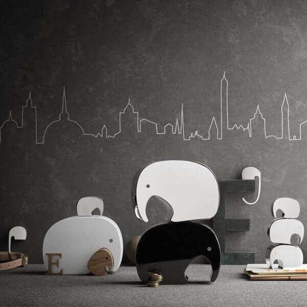 Georg Jensen Moneyphant With Twins säästölipas 3580045 skandinaavisella muotoilulla ja minimalistisella taustalla.