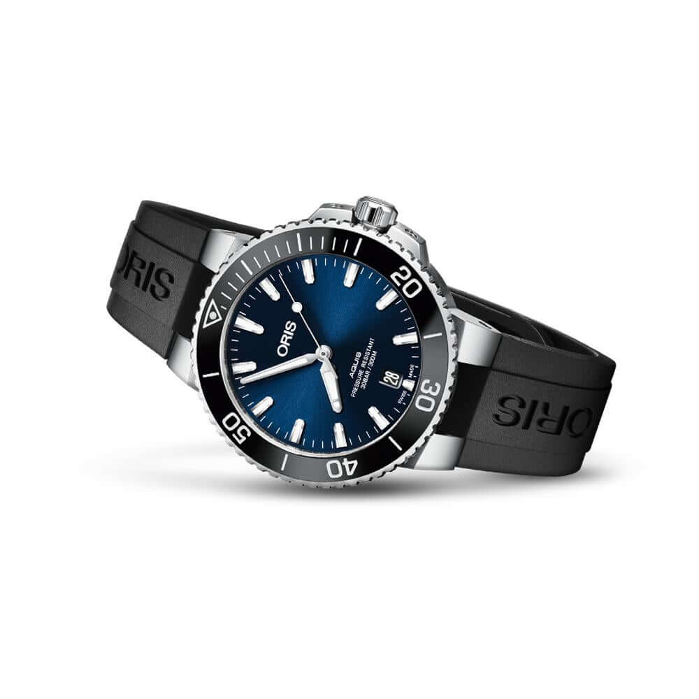 Oris Aquis Date Kello Kumirannekkeella 01 733 7732 4135-07 4 21 64FC