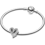 Pandora Sydän Charm Hela 798692C01