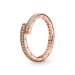 Pandora Sparkling Overlapping Sormus 189491C01