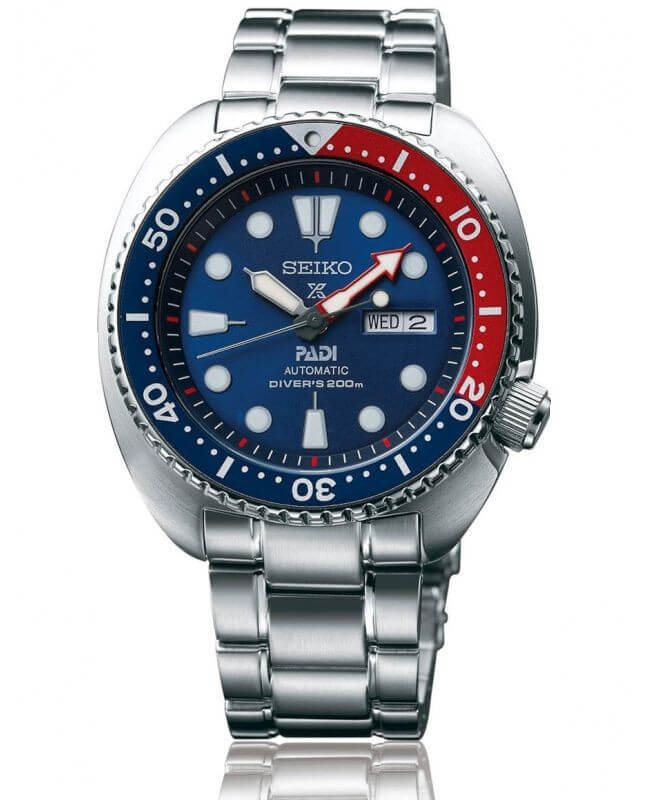 Seiko Prospex Padi Special Edition SRPE99K1 sukelluskello sinisellä taululla ja sinipunaisella bezel-renkaalla.